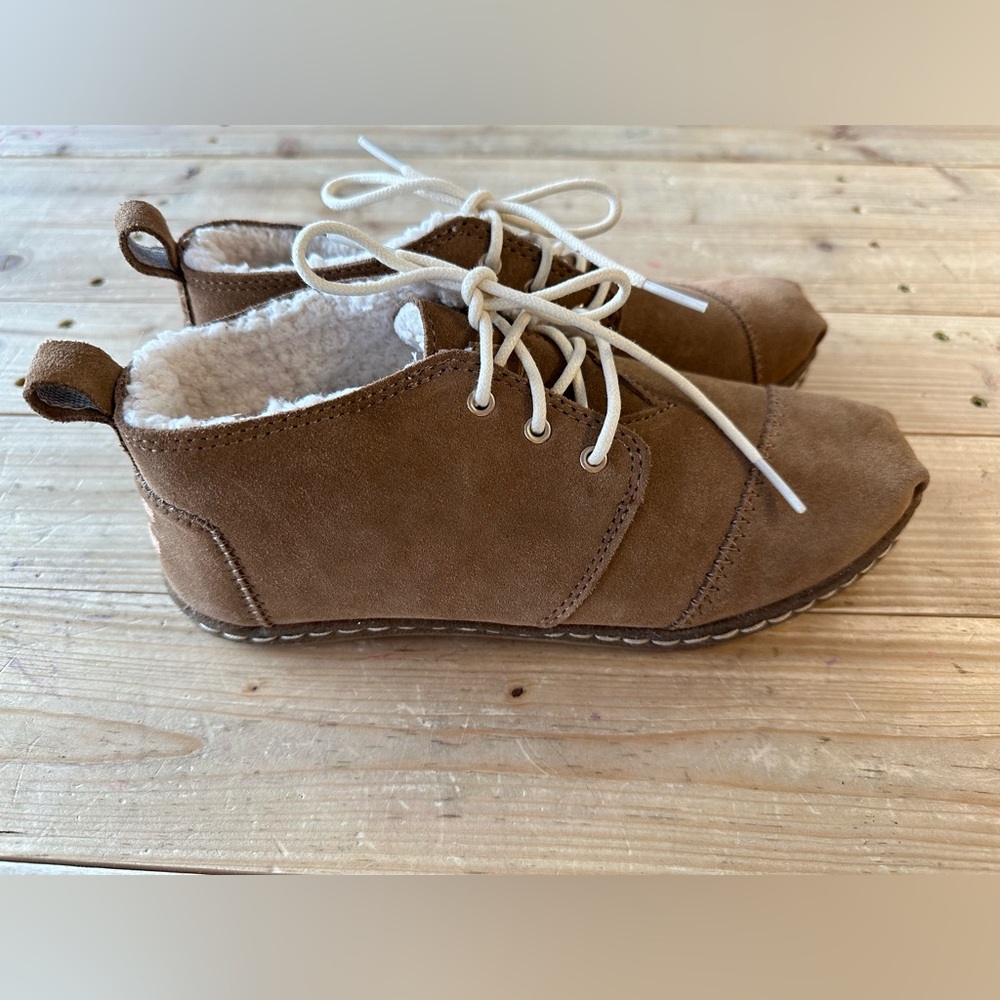 Toms Botas Desert Chukka Boots moccasins‎ | Tan | Size 6.5
